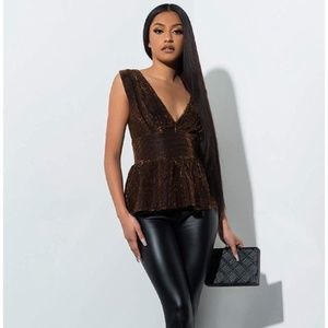 NWOT Glitter Copper/Black Plunging Peplum Top *S*